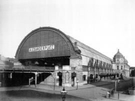 Westseite Stadtbahnhof Alexanderplatz 1885 Obernkirchener Sandstein®